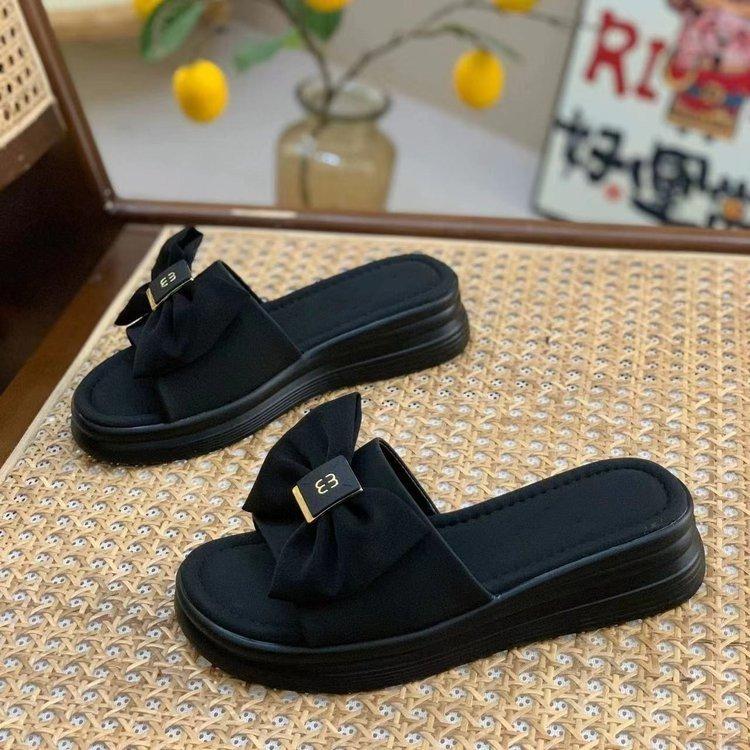 

Internet celebrity platform slippers 2025 women s summer new outer wear fashion non-slip heightening bow summer versatile word 35 чорний