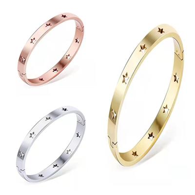 Pentagramm-Armband aus Titanstahl mit hohler Schnalle, modisches und vielseitiges 18 Karat vergoldetes Armband für Frauen, Ins-Stil-Schmuck