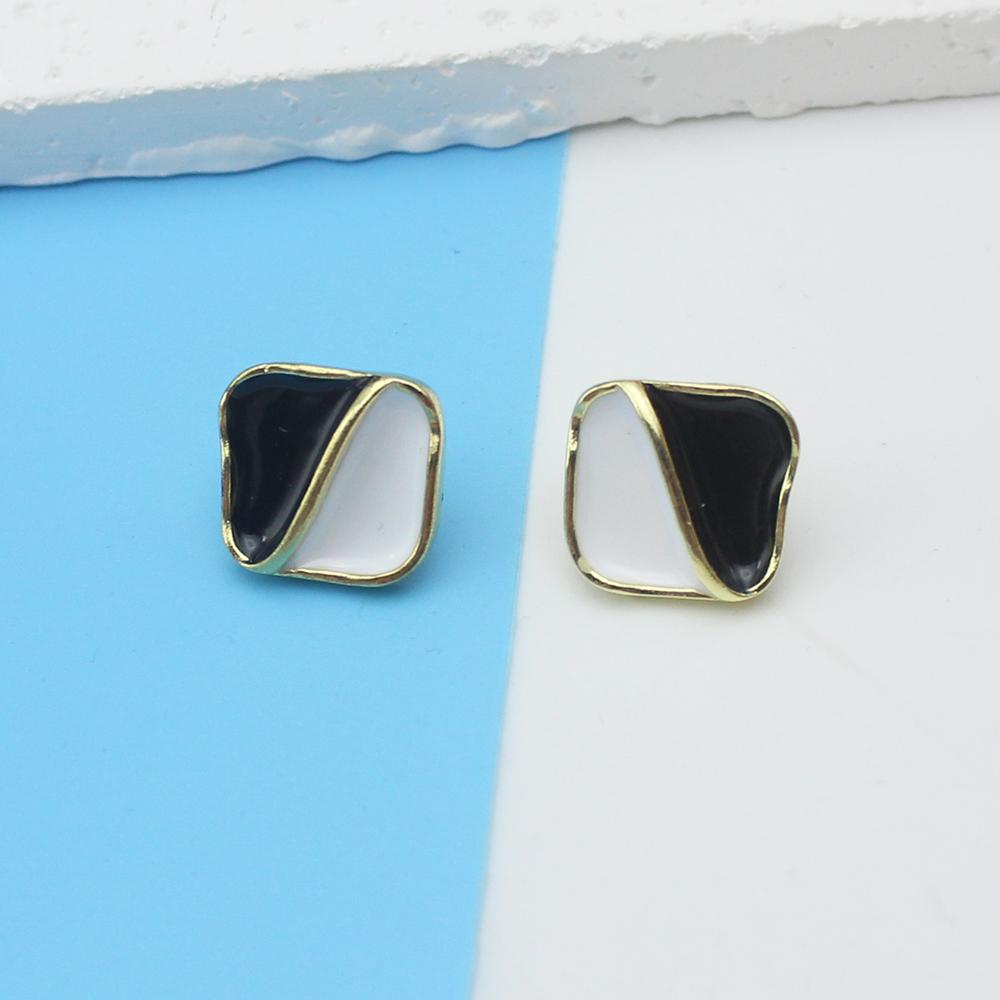 

Red White Black Square Patchwork Contrast Stud Earring for Women Female Enamel Glaze Geometry Zircon Christmas Gift Brincos