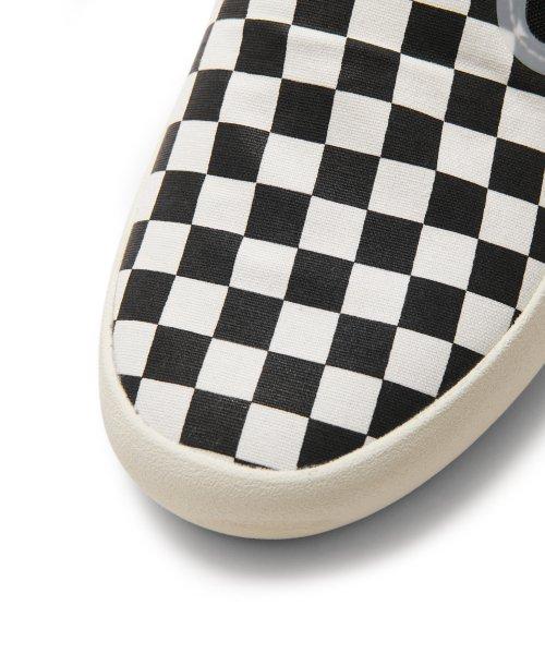 Vans ComfyCush One - (Checkerboard) Black:Marshmallow VN0A45J5R6R1