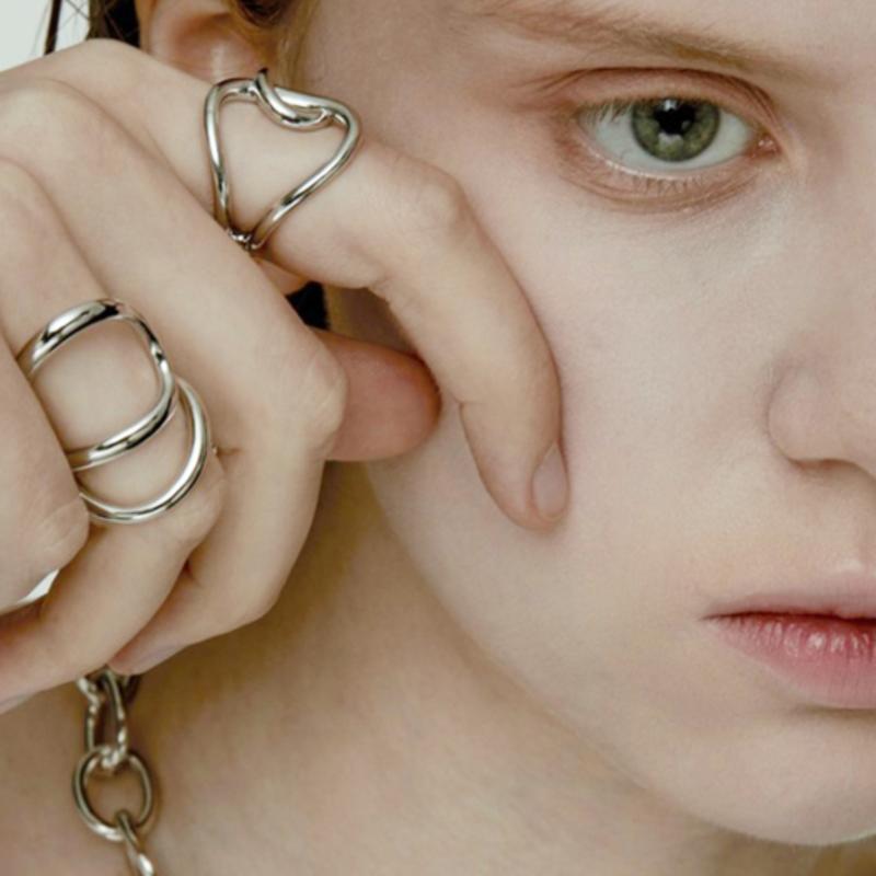 J.Gracelet Above Line Ring