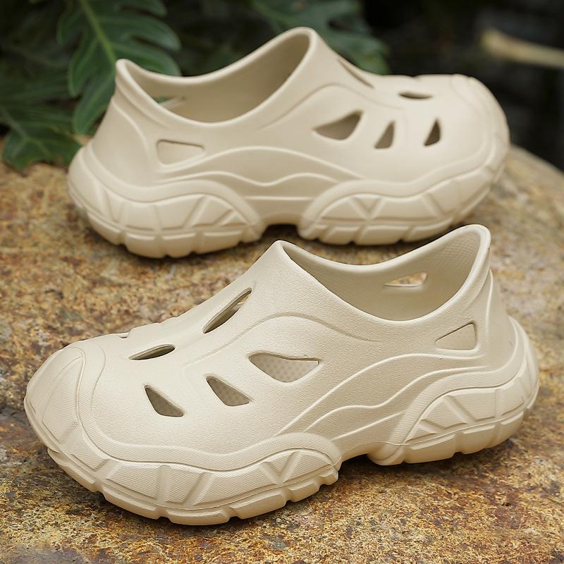 Sandals Men's Summer Wear 2025 New Thick-soled Non-slip Beach Slippers Driving Outdoor Sports Hole Shoes Men