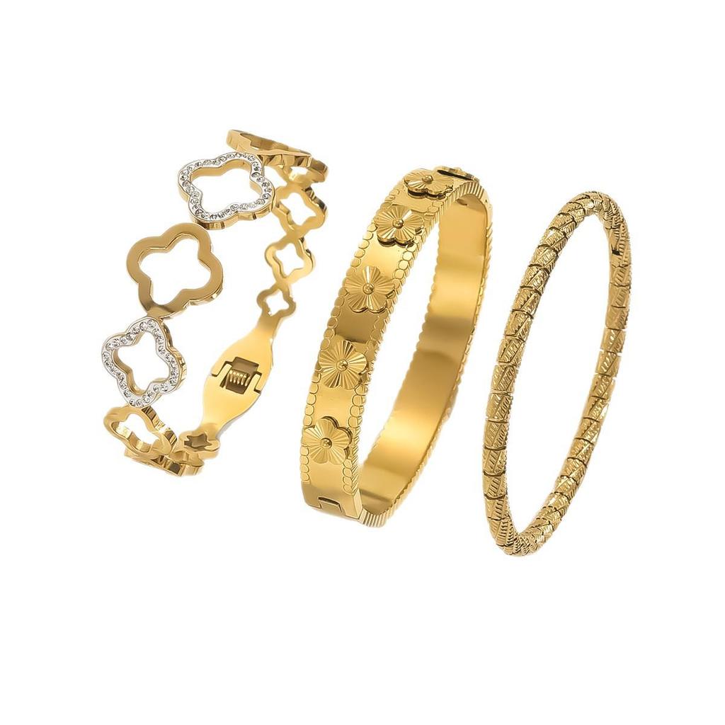 Korean Elegant 18K Gold-Plated Four-Leaf Clover Rhinestone Stainless Steel Bracelet for Women