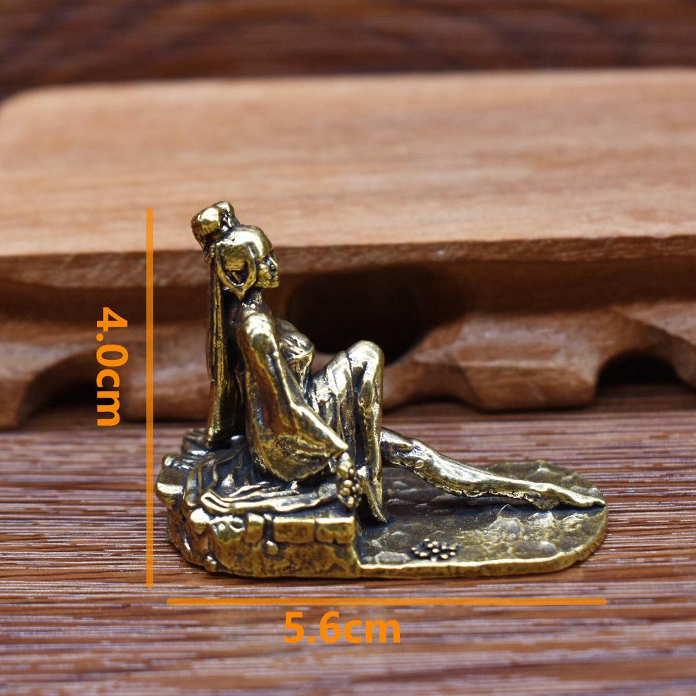 Brass Desktop Decoration Tea Pet Small Sitting Statue Classical Beauty Home Craft Ornament