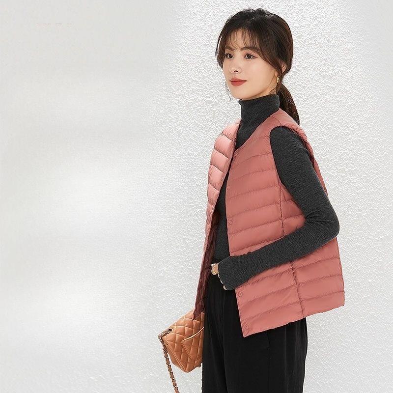 Women's V Neck Sleeveless Down Vest Regular Fit Casual Style Reversible Neckline Waistcoat