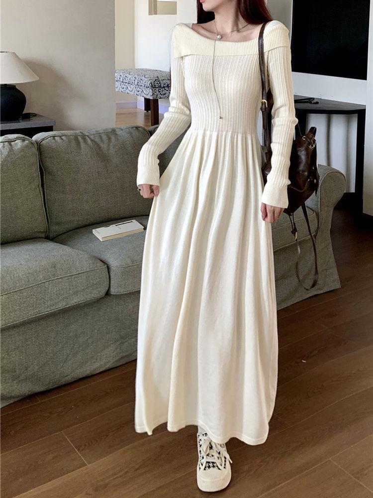 Damen Französisches Ein-Schulter Langarm Strickpulloverkleid, Schlankmachender Herbst/Winter Stil