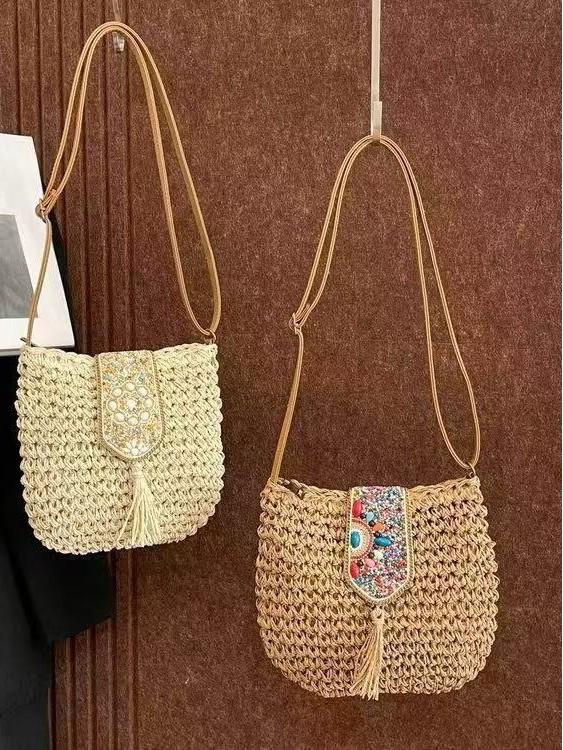 Women's 2025 Fashion Straw Tassel Crossbody Bag - Versatile Woven Beach Shoulder Bag