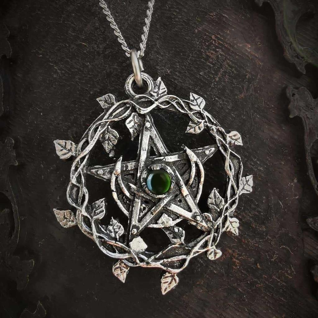 Retro Blatt-Girlande Mond Pentagramm Magischer Kreis Kristall Anhänger Halskette für Frauen Gothic Halloween Hexe Kultisten Schmuck Geschenke