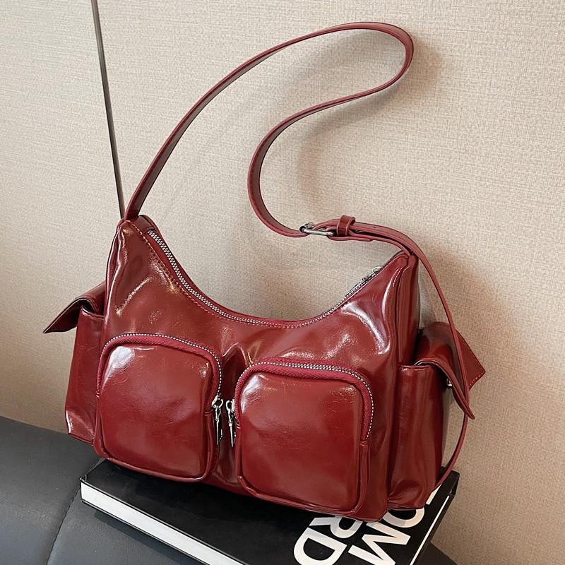 IELGY Ladies Underarm Bag Fashion Large Capacity Red Crossbody