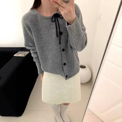 Herbst und Winter neue Schnürung Schleife Design-Sinn einreihig Rundhals Langarm Strickjacke für Damen