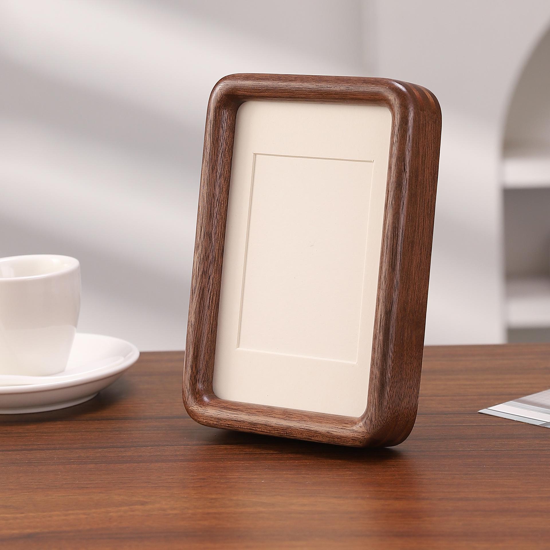 

Modern Minimalist Solid Wood Photo Frame with Rounded Corners - Wall-Hanging Creative Ornament 6-inch (inner diameter 10.1*15.2cm)