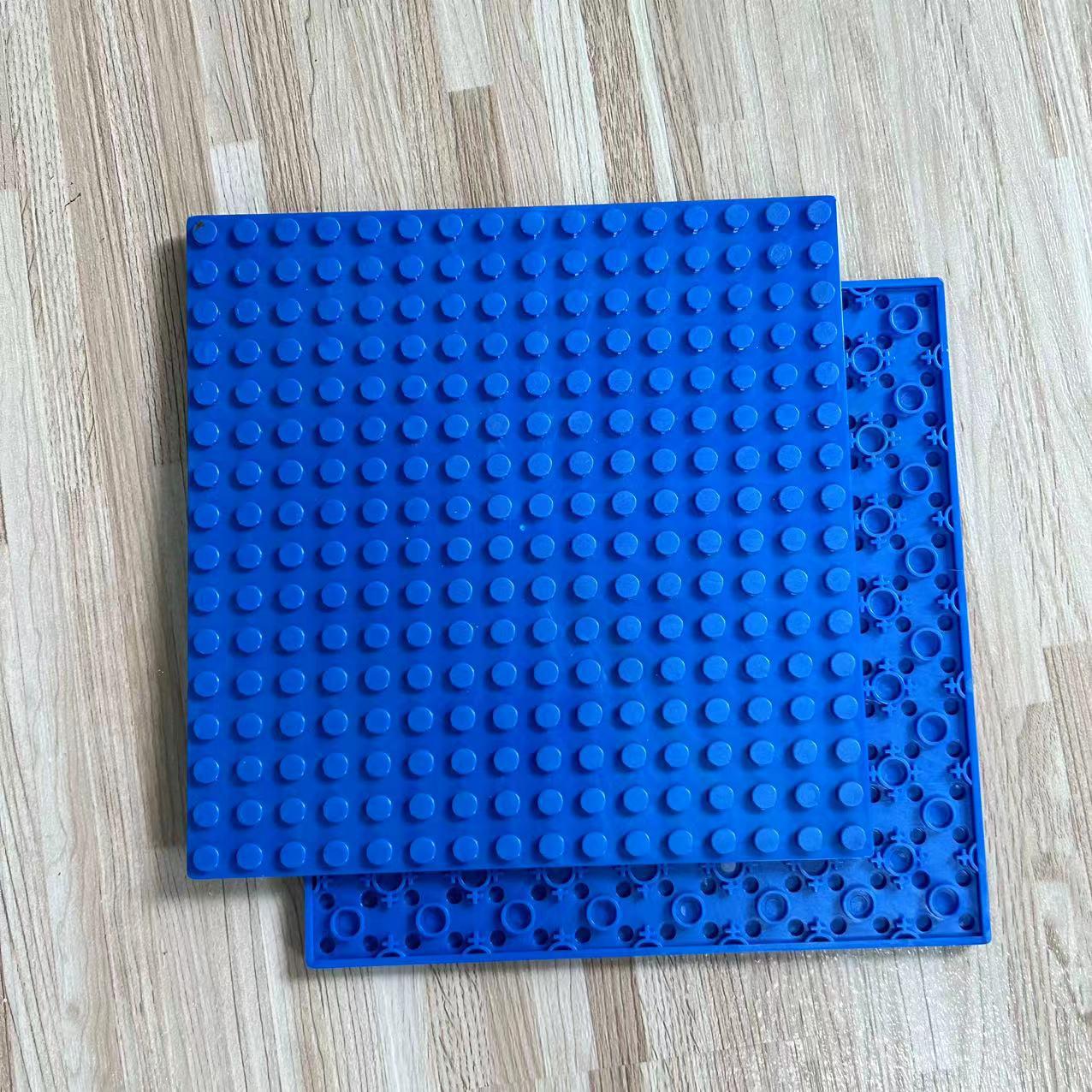 

Трансграничные строительные блоки MOC: Двусторонняя базовая пластина 16x16, совместимая с LEGO 91405 12.8x12.8 cm темно-синий