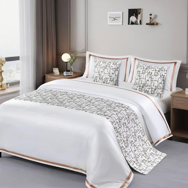 Four Season Universal Bed Runner Soft and Comfortable Air Conditioning Blanket High End Bed End Blanket for Homestay Hotels Home Decoration Towel