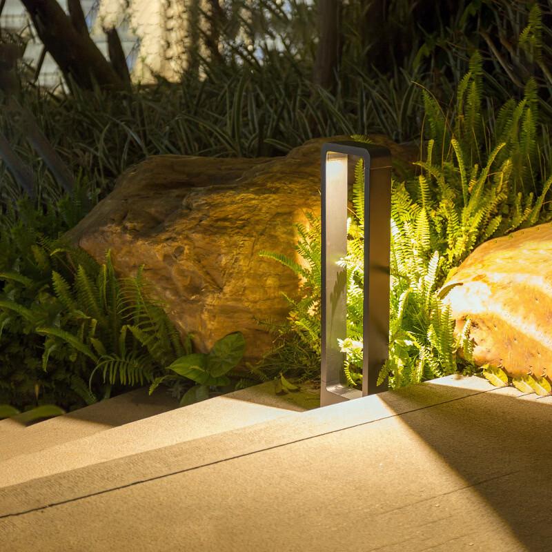 Modern LED Lawn Light