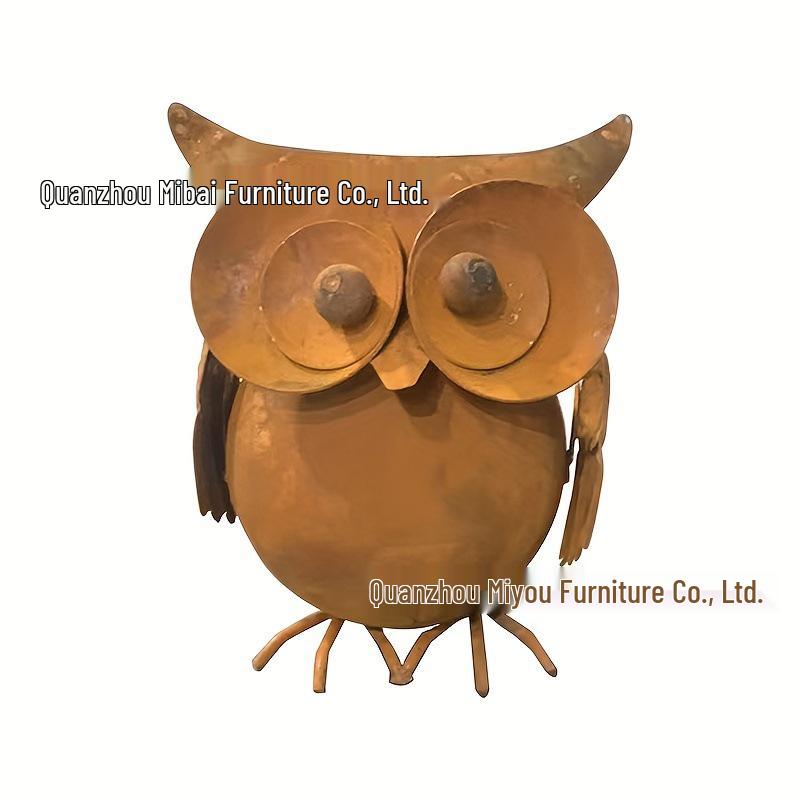 Charming 3D Rusted Owl Garden Ornament