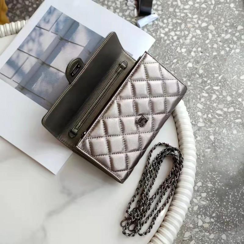 Womens Genuine Leather Long Tri-fold Wallet Lambskin Clutch Bag Chain Crossbody Small Purse Vintage Quilted