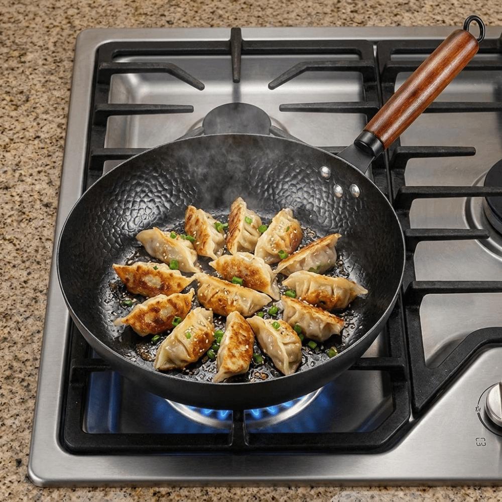 Wooden Handle Hammered Frying Pan Non-stick Pancake Pan Hammered Iron Wok Breakfast