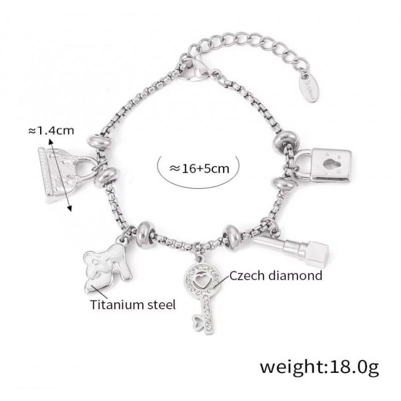 Vintage-Inspired Rhinestone Pendant Charm Bracelet Women 18K Gold Plated Titanium Steel Hypoallergenic Fade-Resistant JKUYN1