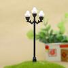 4 Peças DIY Função Casa de Bonecas Luz de Jardim Preto e Branco Lâmpada de Paisagem Miniatura Altamente Simulada Brinquedo para Criança