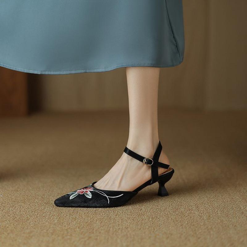 Baotou high-heeled sandals women's summer new models with skirt cheongsam embroidered stiletto empty sandals
