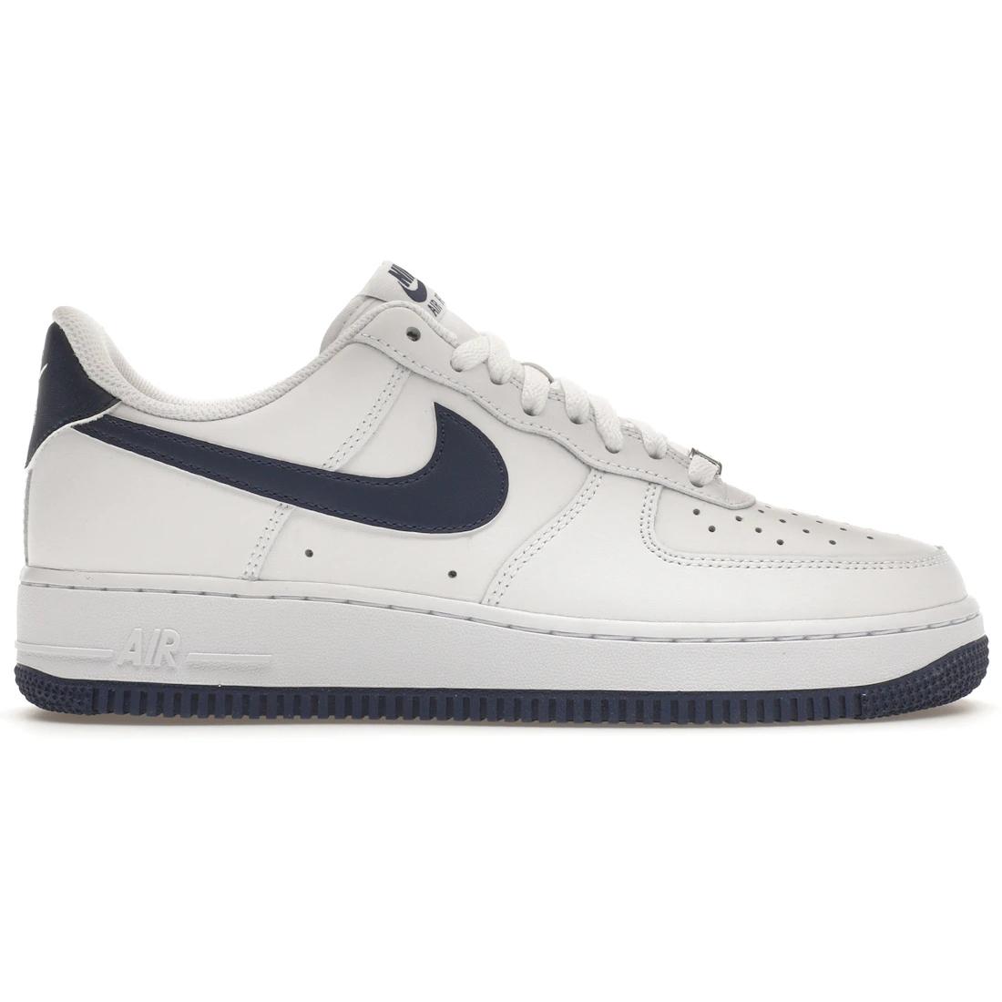 

Sneaker Nike Air Force 1 07 White Midnight Navy (2024)(FJ4146-104) 44.5