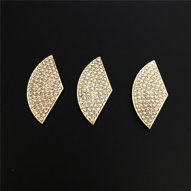 Gold Car Steering Wheel 3D Logo Sticker With Diamond Decoration For Mercede Benz A/B/C/E/GLA/CLA/GLC/GLK/GLE