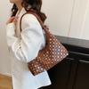 Women Casual Top Handle Bag with Studs Large Capacity Tote Office Commuter Bag Comfortable and Versatile Texture Shoulder Bag