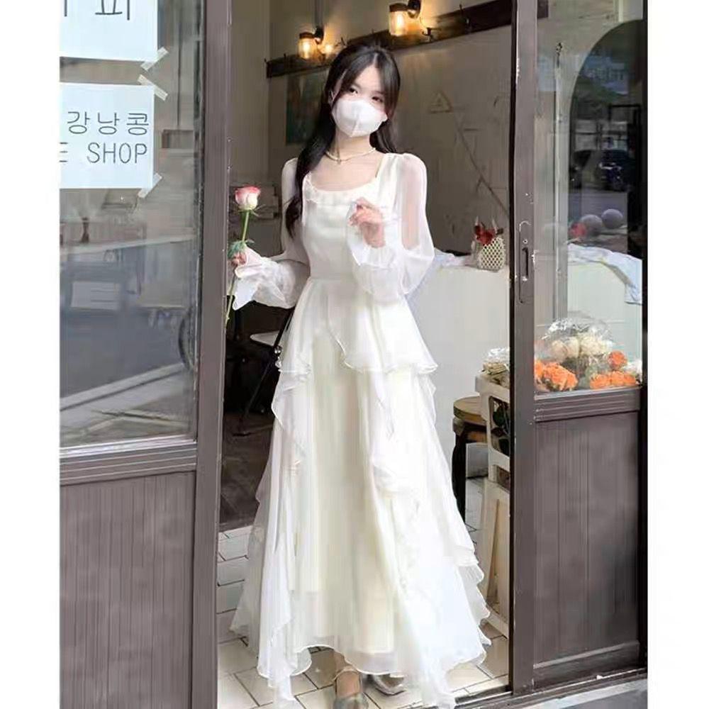 Spot French first love ruffle edge long-sleeved dress women's autumn and winter 2026 new design sense niche waist dress
