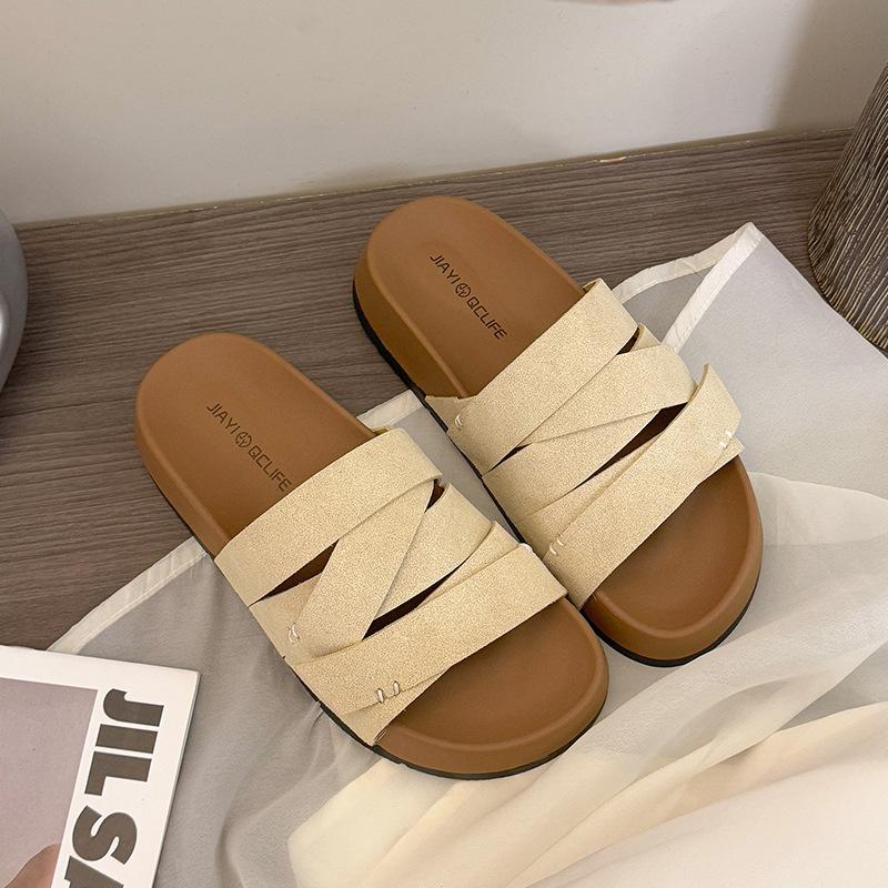Thick bottom heightening outer slippers women's 2025 summer new high-end skirt non-slip breathable beach cool slippers