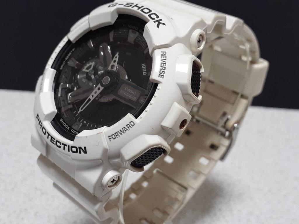 CASIO lights on White G-SHOCK GA-110GW t-54