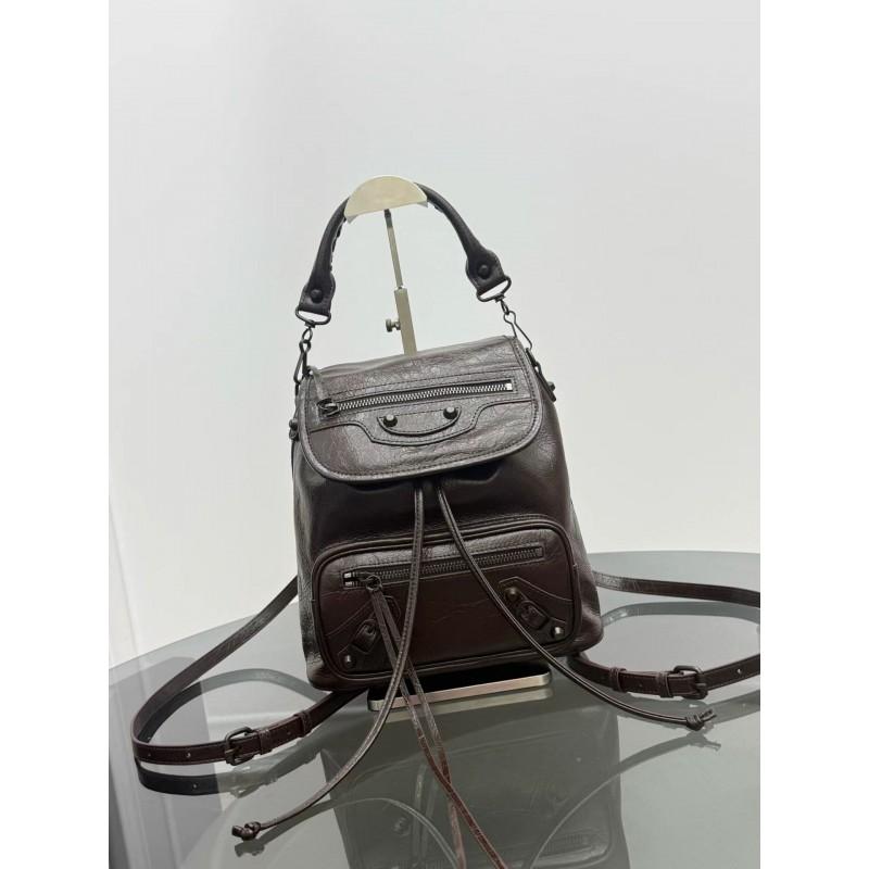 Parisian Trend Backpack Genuine Leather Rivet Motorcycle Bag Unisex Large Capacity Commuter