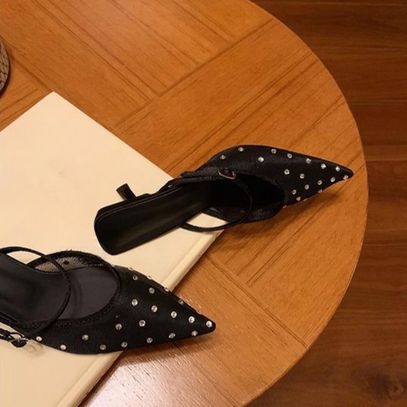 

Универсальная обувь со стильным маленьким заостренным носком, дышащим тонким каблуком и крутым задником для женщин 40 чёрный