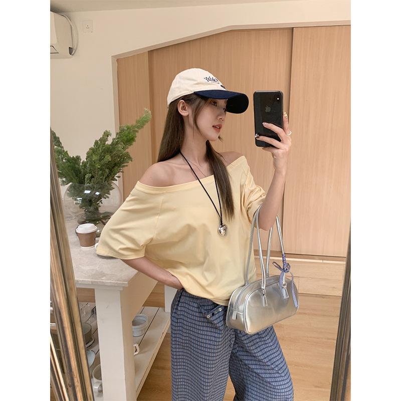 One-word collar off-shoulder design loose solid color short-sleeved T-shirt women's summer new slanted shoulder lazy