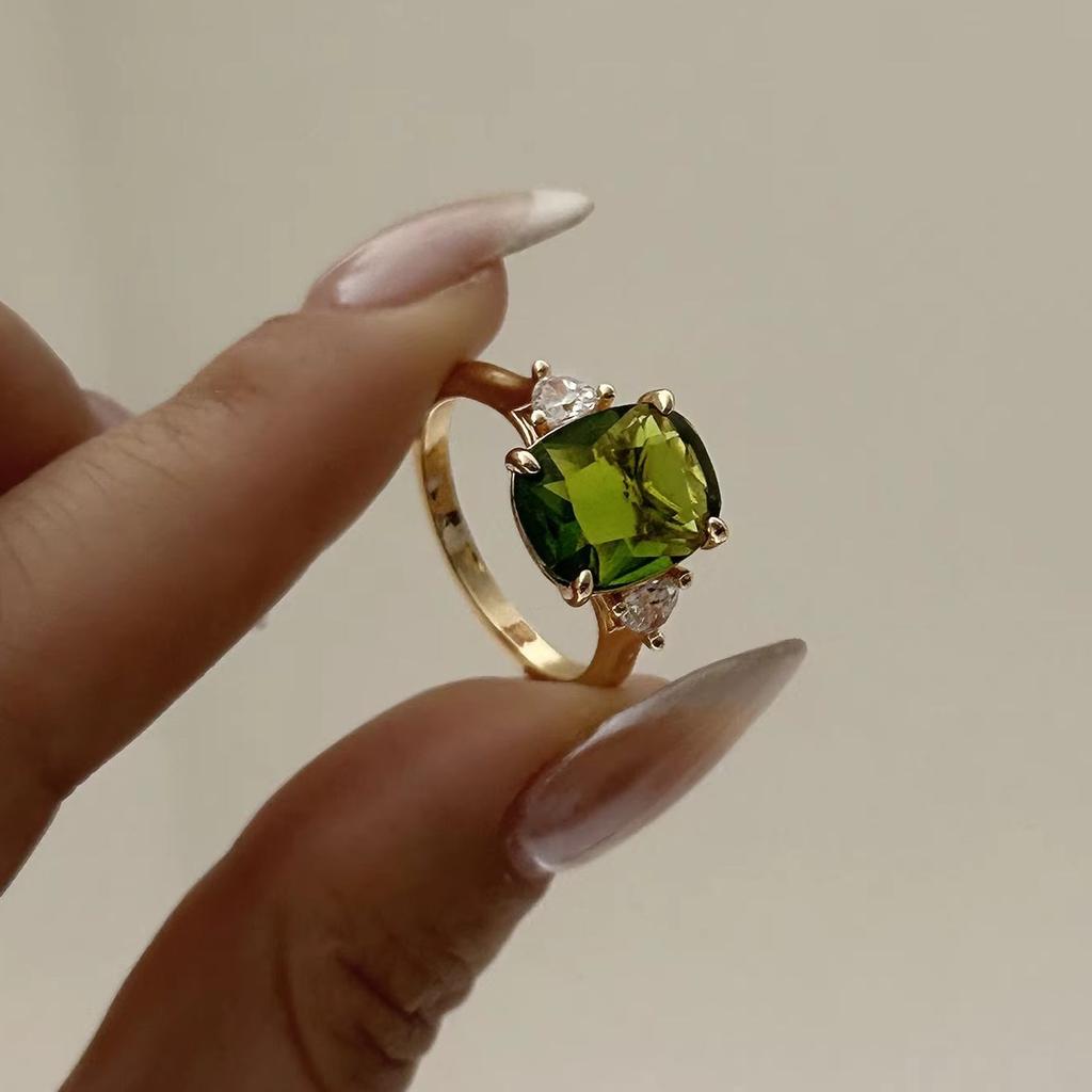 Luxury Fashion Green Zircon Ring For Women Gold Color Shiny Crystal Square Finger Ring Wedding Party Anniversary Charm Jewelry