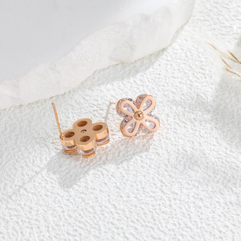 Summer Clear Zircon Flower Earrings Three-color Titanium Steel Earrings Do Not Fade Elegant Japanese and Korean Earrings Women