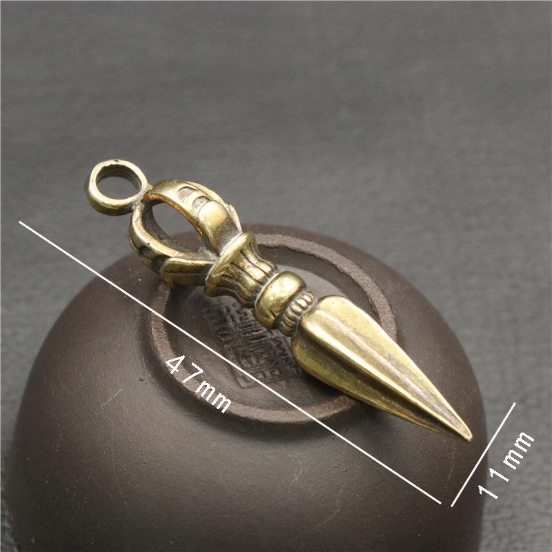 Messing Vajra Stößel Schlüsselanhänger: Goldener tantrischer Anhänger & kleines Ornament