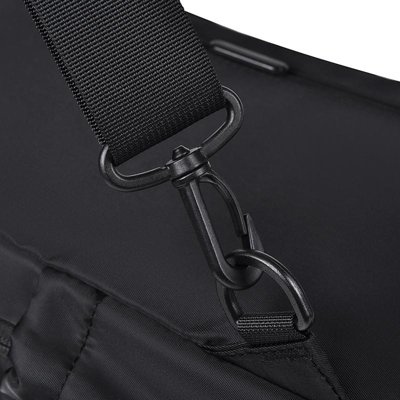 Men's Multifunctional Chest Bag Men's Fashionable Crossbody Bag Multifunctional Shoulder Bag Suitable for Daily Commuting Fitness Cycling