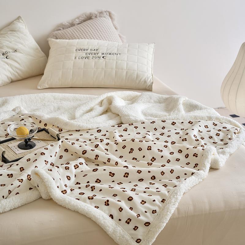 Leopard Throw Blanket Ultra Soft Cozy Bed Blankets Warm Fluffy Fleece Throw Blanket for Home Sofa Couch Bed Camping Travel