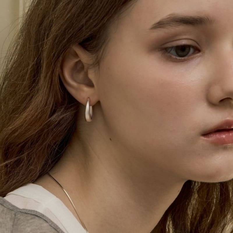 BEFORE MOONRISE Circle Bold Earrings SE308