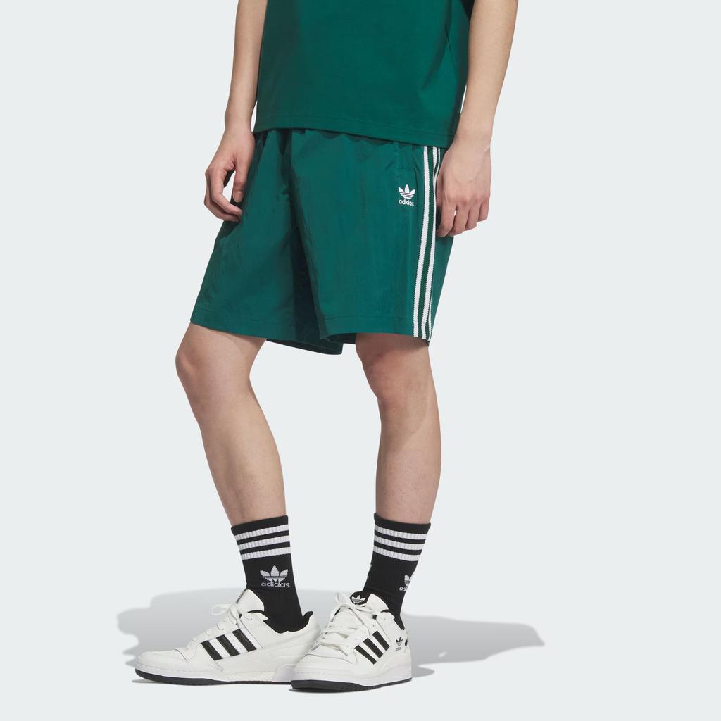 Adidas Originals SS25 Woven Loose Striped Comfortable Lace-Up Sports Shorts Men Shorts KC0155