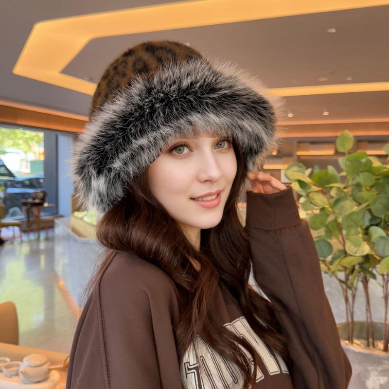 New winter cold hat women show small face ear protector basin hat leopard print thickened cotton plush warm Mongolian hat