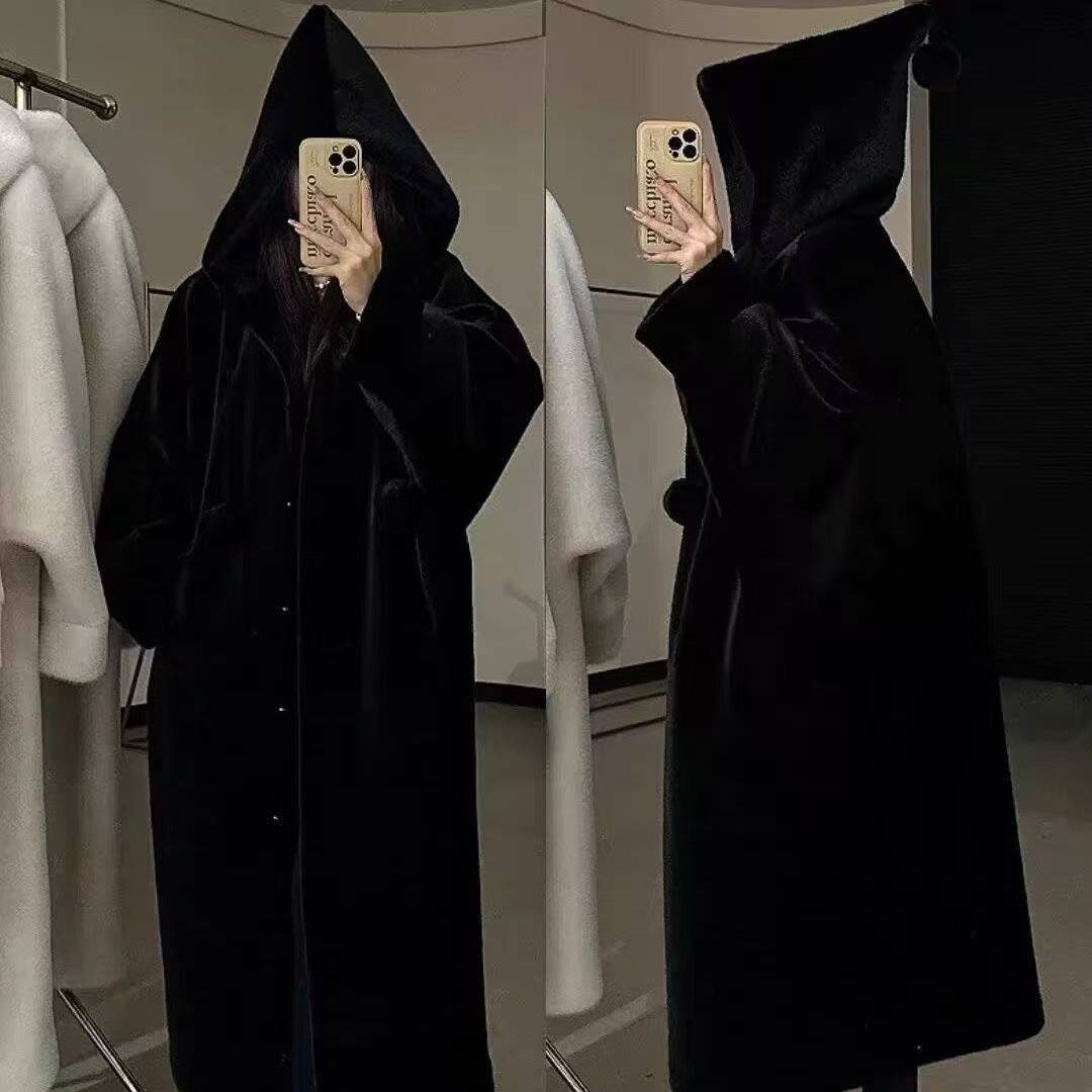 Ūdeļu kažokādas imitācijas jaka ar kapuci