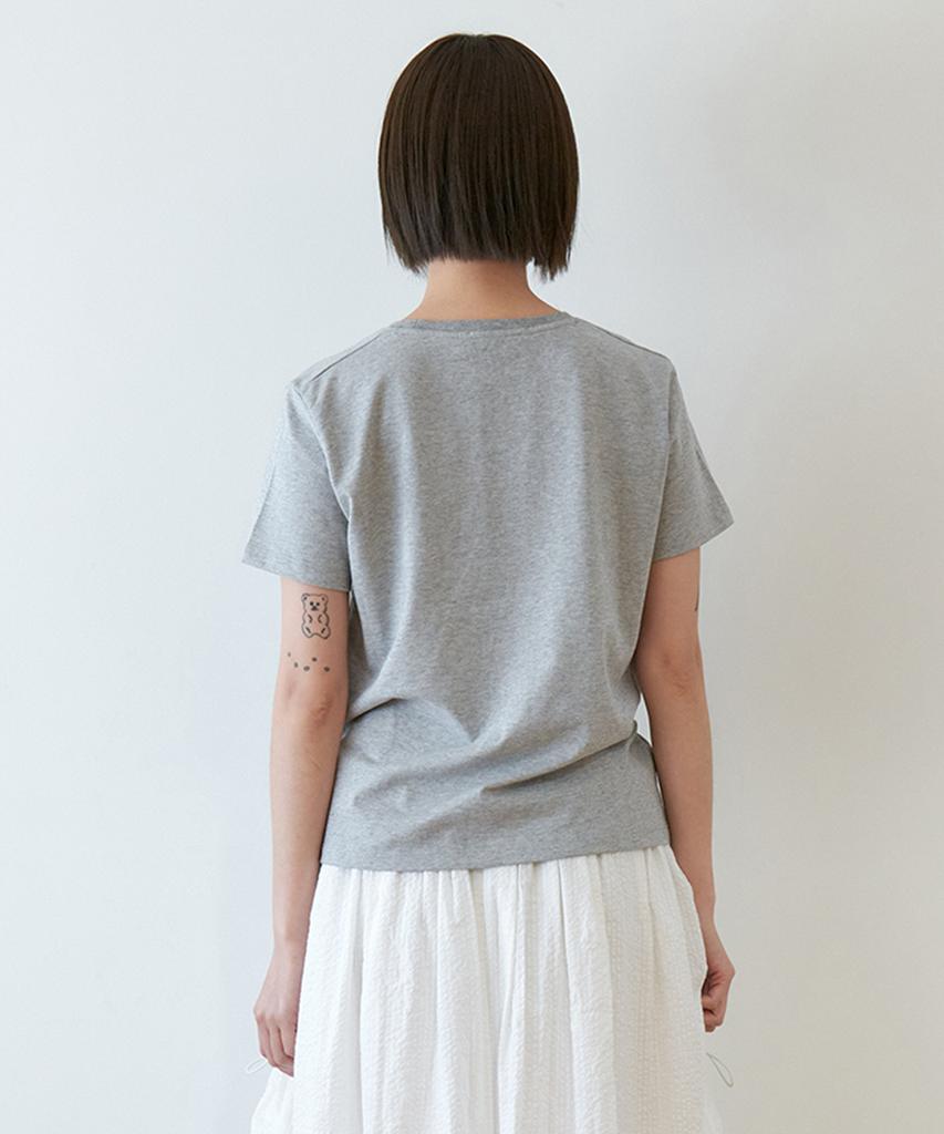 STEP AROUND Running Dog Print T-Shirts_Grey