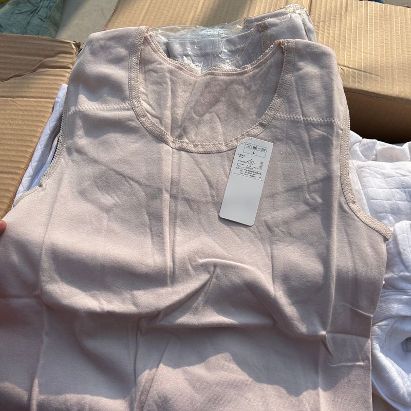 

Содержит шерсть! Экспорт Ежедневный Заказ Женский Осенне-Зимний Бархатный Терможилет Чистый Хлопок Наплечник Защита Спины Безрукавный Базовый Топ Pale Pink Cropped Pants Waist LL