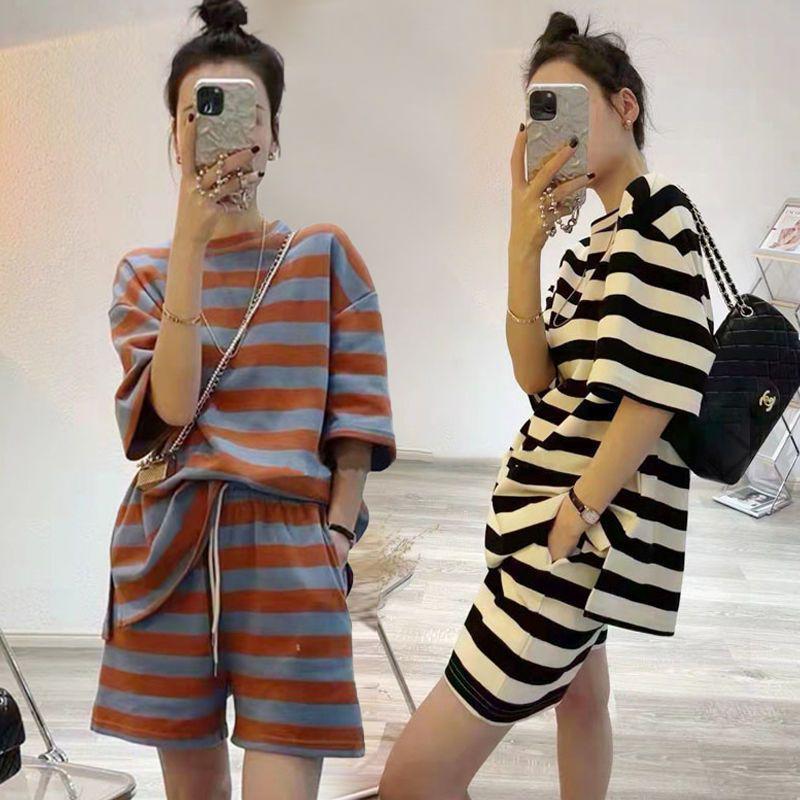

2025 Korean Style Women s Casual Round Neck Short Sleeve Two-Piece Set XL