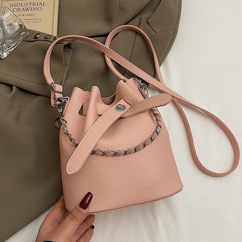 Trendy New Products, High-quality Lychee Pattern Portable Bucket Bag, Women's Commute To Work, Simple Style Versatile Messenger Child and Mother Bag