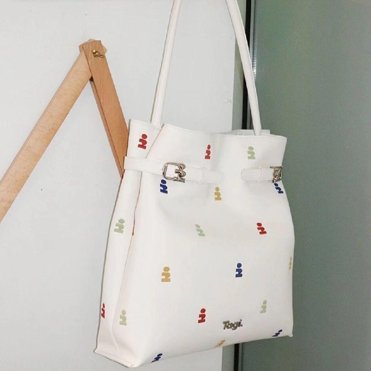 

Новая сумка-тоут из соломы «Воображение» большой вместимости, холщовая, на плечо, портативная, с вышивкой Spot белый