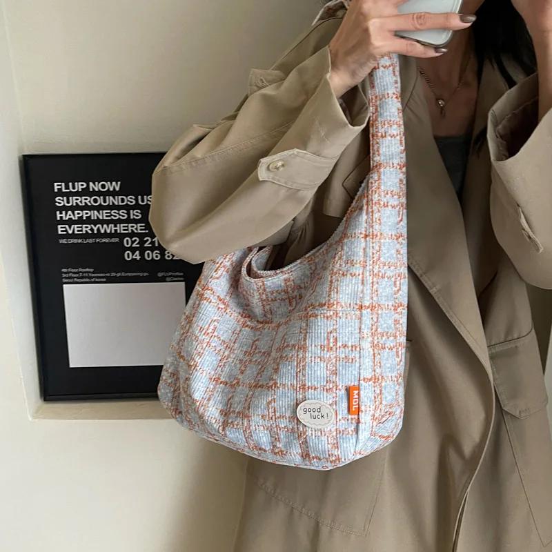 Large Capacity Underarm Bag Female  New Student Class Plaid Canvas Bag Versatile Shoulder Commuter Tote Bag