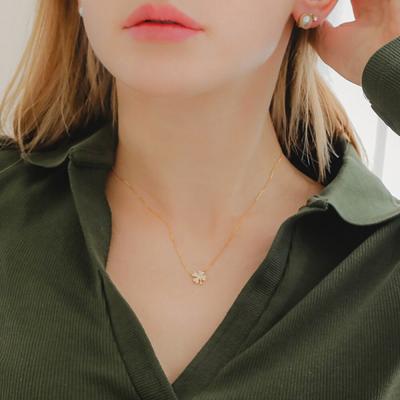 J.Lauren Gold Four-Leaf Clover Necklace N01010