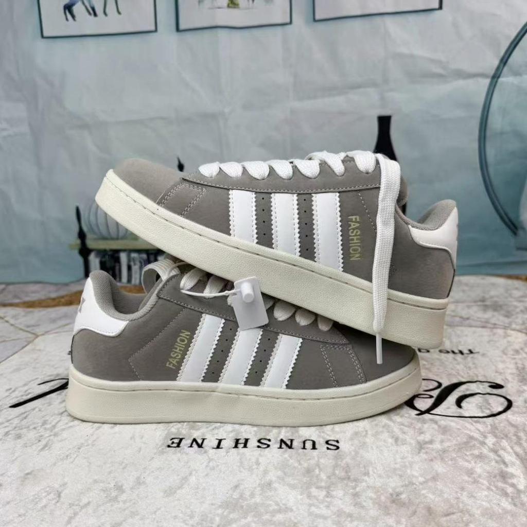 Trendy Men's Autumn Teen Low-Top Three-Stripes Casual Flat Sneakers